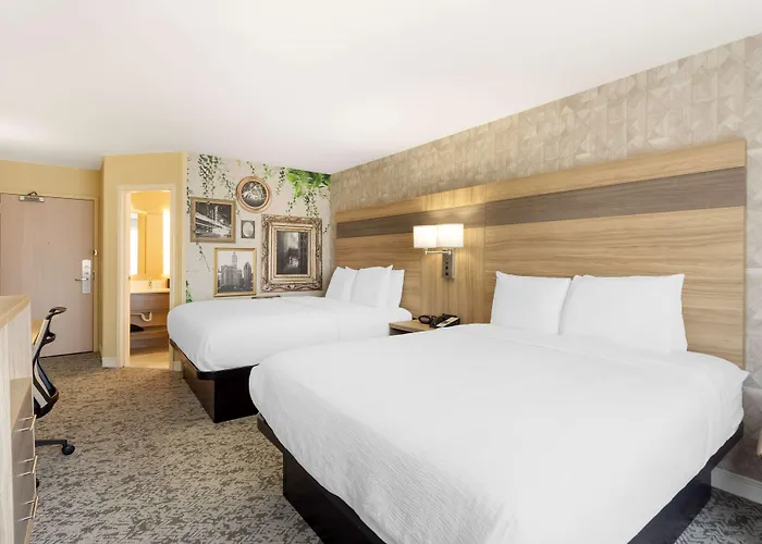 Western - Chicagoland And Hotel